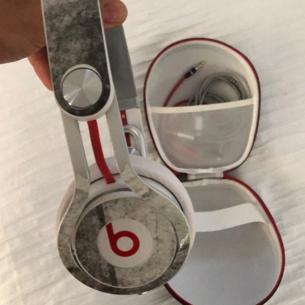 Beats by Dre Head Phones
